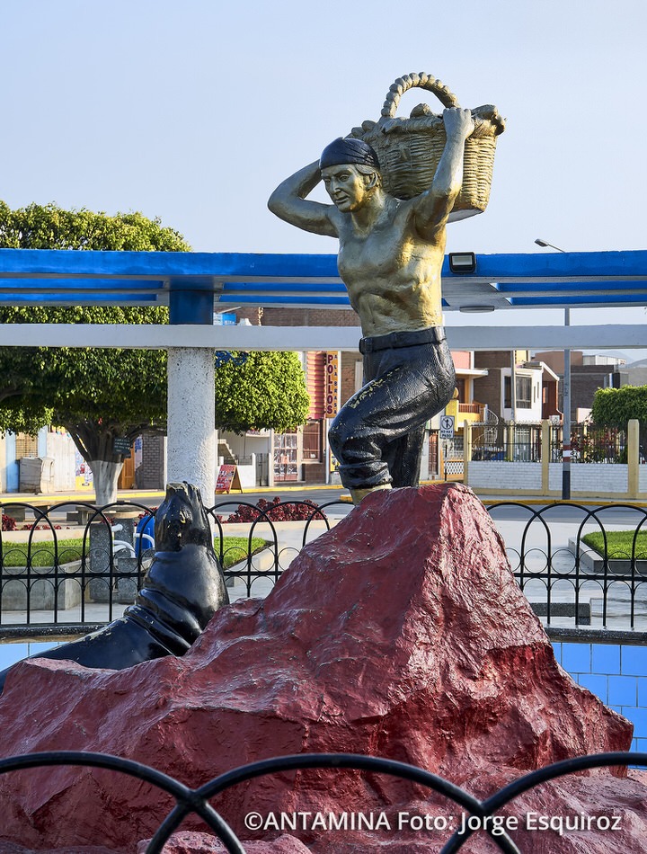 estatua huarmey